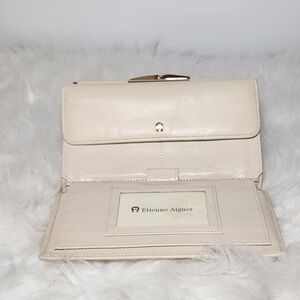 Etienne Aigner Wallet